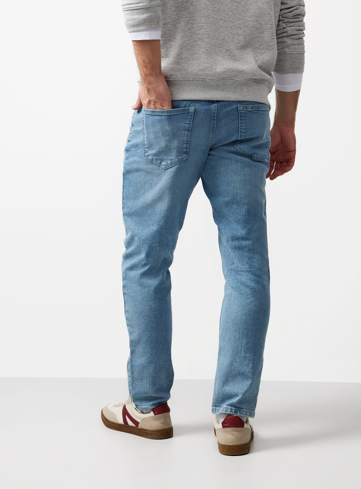 Light Denim Mid Slim Fit Jeans 38R - Image 5 thumbnail